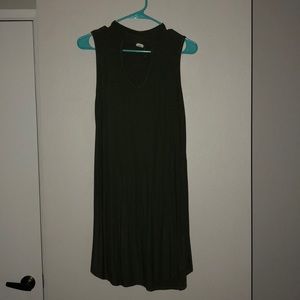 Green dress with v neck front